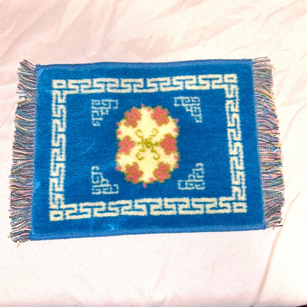 Vintage Miniature Woven Carpet for Your Doll House Rooms